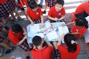 Thiếu nhi thể hiện 'Nghìn việc tốt' qua tranh vẽ