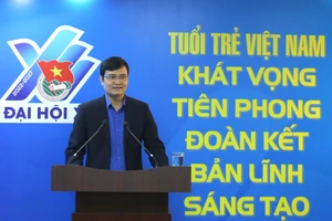 Anh Bùi Quang Huy - Bí thư thứ nhất T.Ư Đoàn phát biểu trong chương trình giới thiệu tác phẩm.