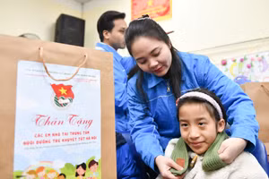 Tình nguyện Xuân 2024, trao yêu thương đến trẻ em khuyết tật