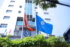 Trường ĐH Luật TPHCM 