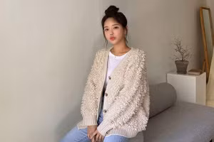 Cách mix 12 set đồ phong cách với cardigan 