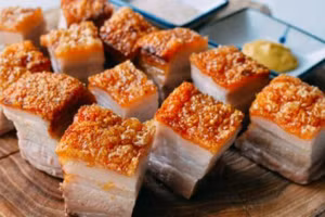 Bí quyết làm thịt heo quay giòn bì bằng nồi chiên không dầu