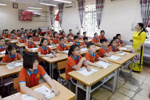 Trong giờ học tại Trường THCS Đinh Tiên Hoàng (Phú Thọ). Ảnh: Thế Đại