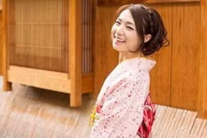 Học chuyên gia Nhật "đánh bay" nếp nhăn khóe miệng chỉ sau 1 phút 