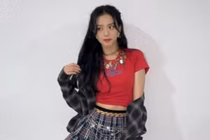 Họa tiết đang được loạt sao Việt Hàn đua nhau lăng xê mùa thu này