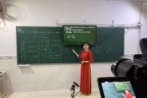 Chuyển đổi số của ngành Giáo dục thông qua hình thức dạy trực tuyến, dạy học qua truyền hình đã phát huy hiệu quả. Ảnh minh họa