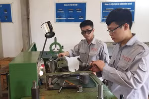 Cơ khí là một ngành phổ biến được giới thiệu trong cuốn Sách tra cứu nghề của ILO.