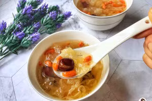 Bị ung thư gan vì ngày nào cũng ăn món canh làm đẹp da bạn trai nấu