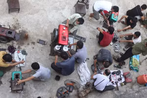 Một lớp đào tạo nghề sửa chữa máy nông nghiệp cho LĐNT ở Hữu Lũng, Lạng Sơn.