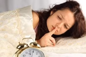 3 thời điểm đừng dại đi ngủ vì dễ đoản mệnh