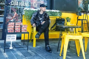 Tới thời trang ấn tượng của HLV Rap Việt "triệu view" Binz 