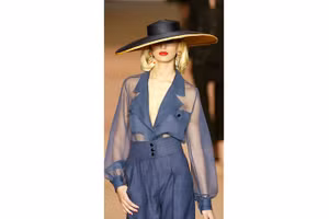 7 lời khuyên thời trang không bao giờ lỗi thời của Yves Saint Laurent