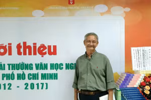 Văn Lê là một trong những gương mặt nghệ sĩ nổi bật với những tài năng độc đáo ở nhiều thể tài và loại hình. Ảnh: IT.