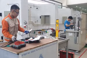 Lắp đặt điện thông minh là một trong những nghề tổ chức thi tại các kỳ thi kỹ năng và cũng là nghề thích ứng với việc làm tương lai.