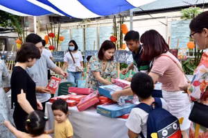 Nhiều phụ huynh rất quan tâm về bộ sách tiếng Anh có ý tưởng giúp trẻ hứng thú với học tập.