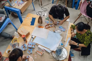 Hoạt động đào tạo và sản xuất tại hợp tác xã VỤN ART.