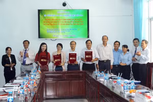 Trường ĐH Cửu Long chuyển giao kết quả nghiên cứu khoa học cấp tỉnh