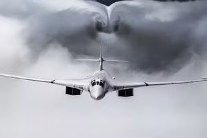 Máy bay mang tên lửa Tu-160 của Nga có biệt danh “Thiên nga trắng”