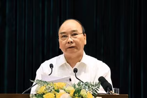 Chủ tịch nước Nguyễn Xuân Phúc: Kiên quyết thay thế người đứng đầu đơn vị, địa phương nếu để tội phạm lộng hành - Ảnh: TTXVN.
