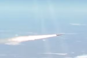 Chiến cơ MiG-31K được cho là đã phóng tên lửa Kinzhal ở một địa điểm không xác định ở Syria.