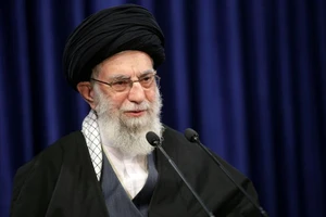 Lãnh đạo tối cao Iran Ayatollah Ali Khmeinei.