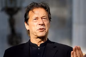 Thủ tướng Imran Khan của Pakistan có xét nghiệm dương tính với Covid-19.