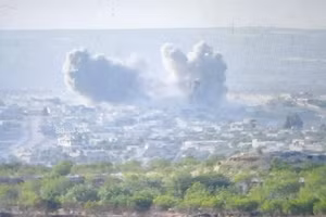 Nhóm Hayat Tahrir al-Sham tấn công vào các lực lượng Nga và Syria.