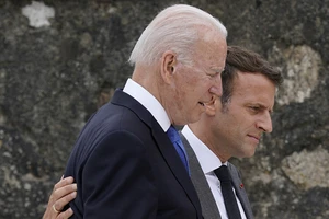 Tổng thống Mỹ Joe Biden và Tổng thống Pháp Emmanuel Macron.