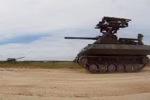 Tổ hợp robot tấn công Uran-9.