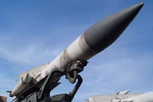 Hệ thống phòng không S-200.