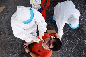 Xét nghiệm Covid-19 ở Thái Lan.