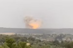 Hình ảnh nhà máy Tomer của Israel nổ tung.