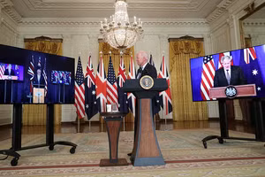 Lãnh đạo 3 nước Mỹ, Anh, Australia họp báo trực tuyến.