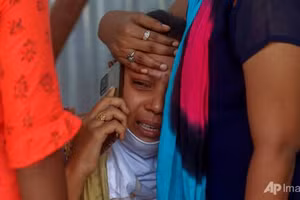 Nỗi đau mất người thân vì Covid-19 ở Ấn Độ.