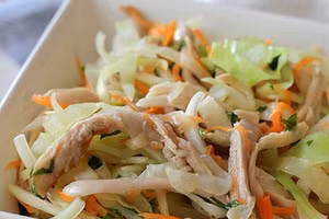 Món ăn bắt mắt từ gà luộc.