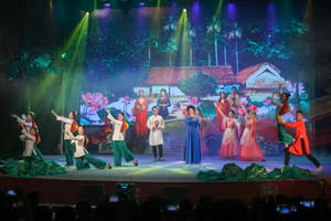 Tiết mục trong đêm khai mạc Hội thi hát dân ca trong trường học tỉnh Nghệ An lần thứ V năm 2023. Ảnh: Hồ Lài.