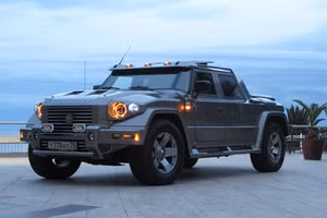 Điểm mặt 10 siêu xe chống đạn đắt đỏ nhất thế giới