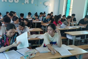 Hiện các em học sinh lớp 12 đang trong giai đoạn nước rút ôn thi tốt nghiệp THPT. (Ảnh: CTV).