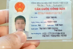 Thẻ căn cước công dân có mã vạch hiện nay chứa khoảng 20 thông tin. Ảnh: Phương Sơn