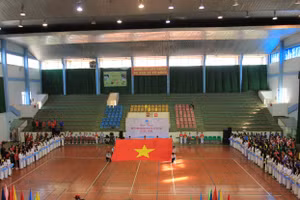 Nghi lễ chào cờ khai mạc Hội thao