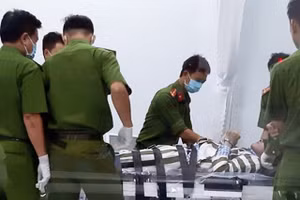 Lực lượng thi hành án chuẩn bị các công đoạn trước khi bấm nút thực hiện việc tiêm thuốc cho tử tù (Ảnh minh họa).
