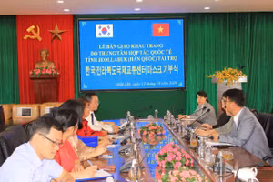 Các đại biểu tại đầu cầu Sở GD&ĐT Đắk Lắk