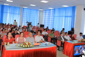 Các đại biểu tham dự Hội nghị tại đầu cầu Sở GD&ĐT