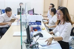 Tết 2021: Những việc cán bộ, công chức, viên chức không được làm