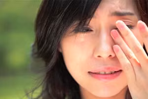 Nhìn địa chỉ nơi đến, nước mắt tôi nhòe đi. Ảnh minh họa.