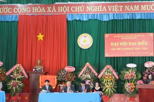 Đoàn Chủ tịch điều hành Đại hội