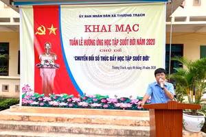 Thầy Hoàng Đức Hòa.