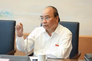 Thủ tướng Nguyễn Xuân Phúc nhấn mạnh quyết tâm kiểm soát dịch và cho biết từ nay đến cuối năm chưa thể cho khách du lịch vào Việt Nam. Ảnh: Hải Quân.