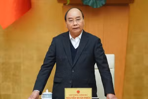 Thủ tướng Nguyễn Xuân Phúc: Tạm dừng các chuyến bay thương mại. Ảnh VGP/Quang Hiếu