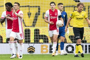 Ajax có trận thắng kỷ lục 13-0 ở giải VĐQG Hà Lan.